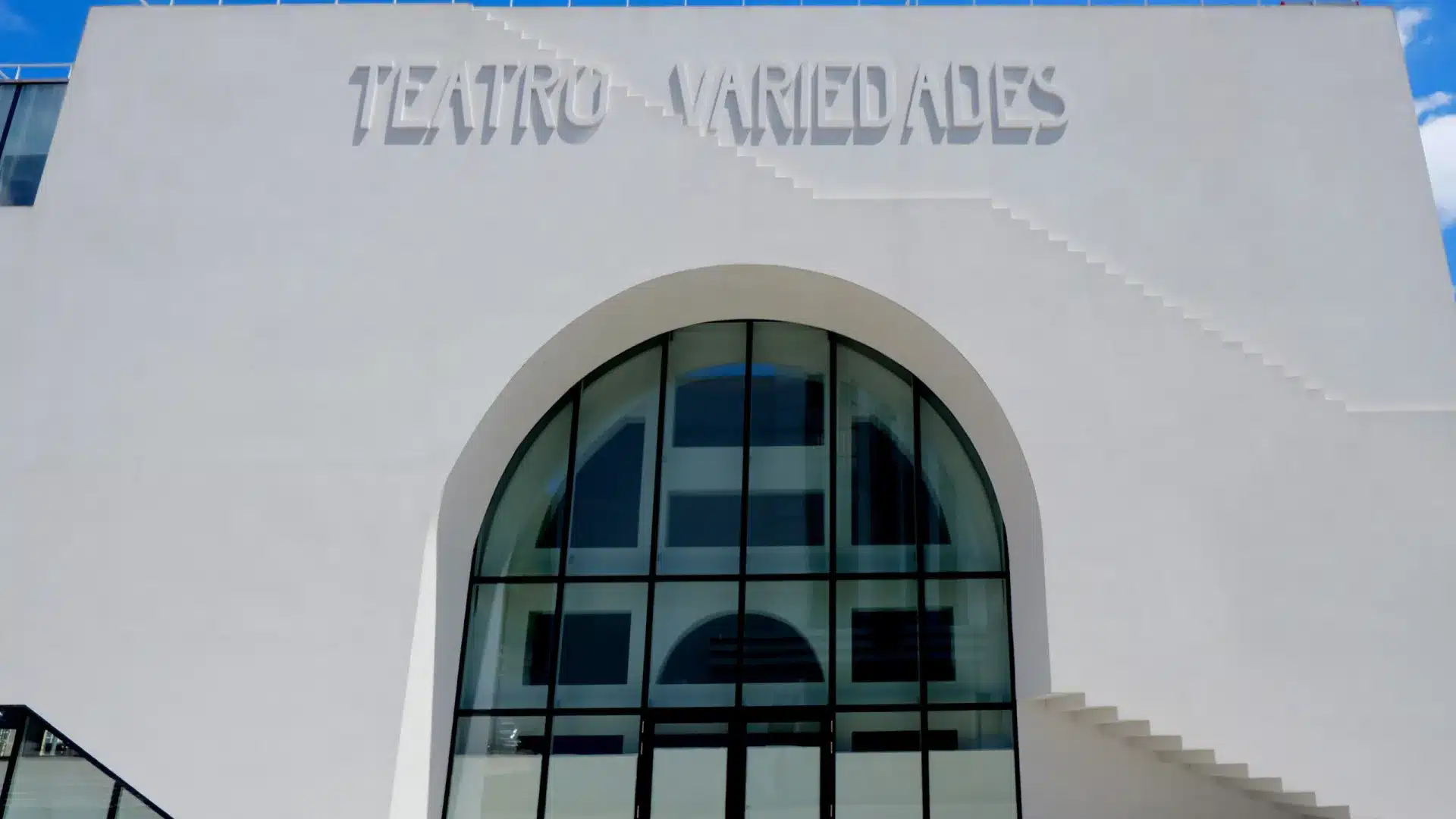 Une comédie musicale passe en revue cent ans du Théâtre Variétés et de la vie de Lisbonne.