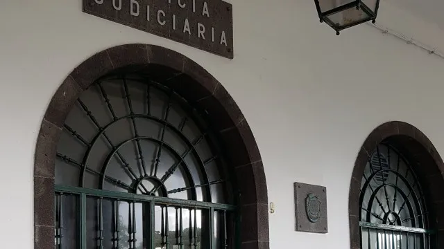 Une jeune femme arrêtée aux Açores avec suffisamment d'héroïne pour presque 27 000 doses.