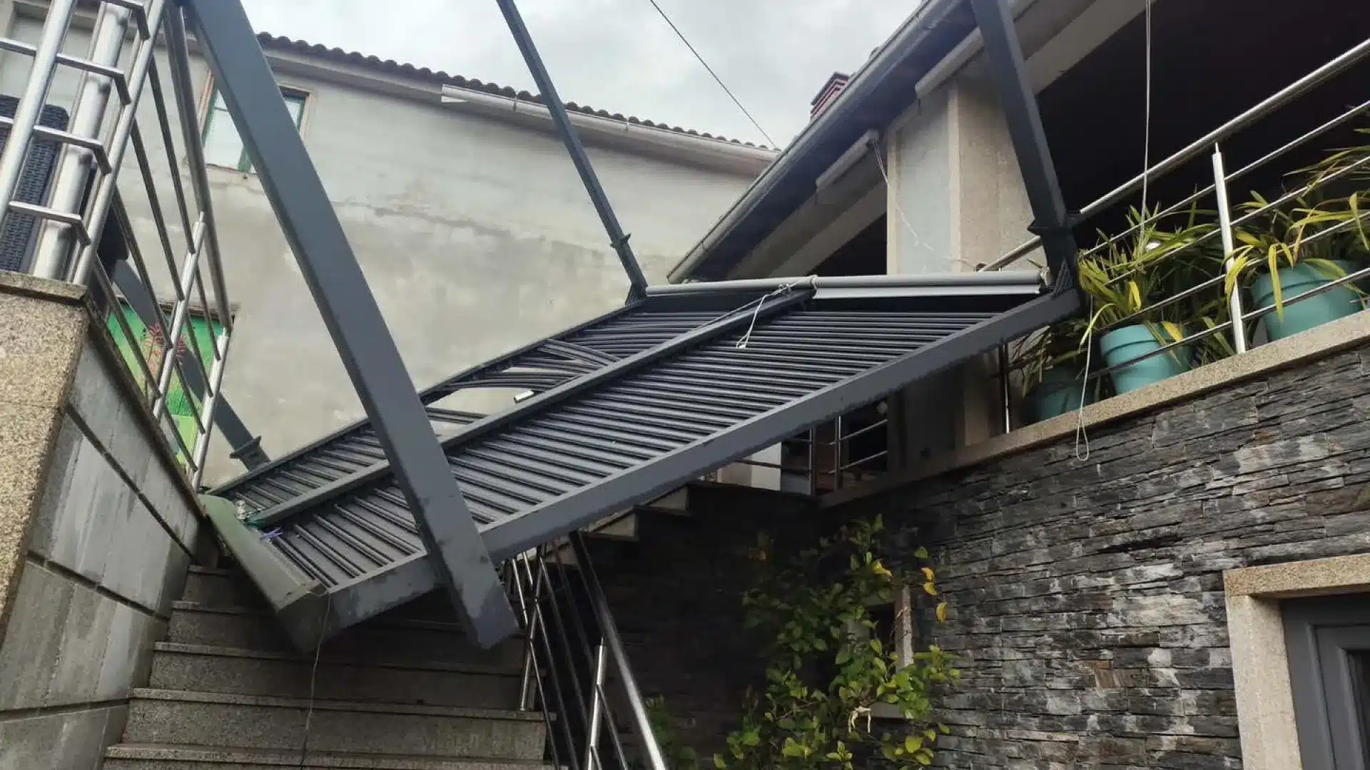 Vent à Vinhais : "À mon âge, je n'ai jamais vu un phénomène comme celui-ci"