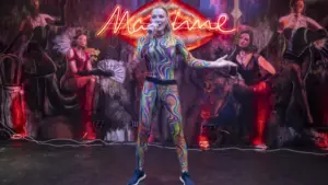 VinTV est arrivé au Portugal et a amené la chanteuse de "Saturday Night" pour la première.