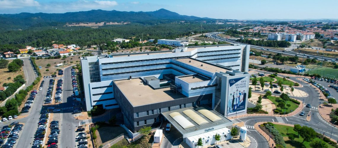 A harcelé un collègue à l'Hôpital de Cascais, mais la Justice a annulé le licenciement.