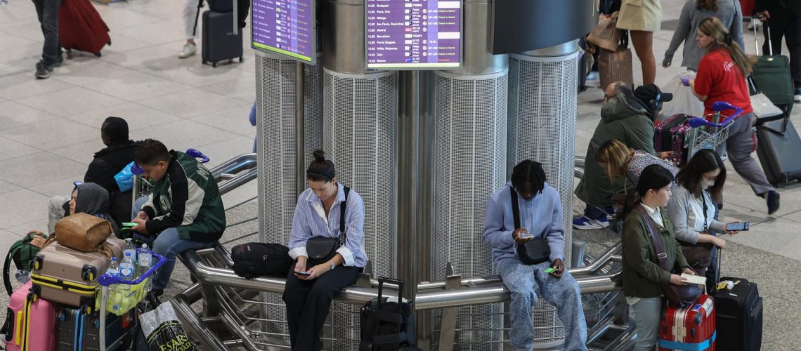 Aéroport de Lisbonne avec 18 vols annulés lors d'une journée de grève chez Menzies.