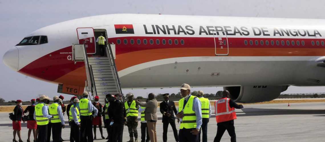 Angola et Boeing signent un accord pour que TAAG accélère la modernisation.