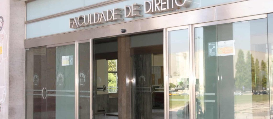 Après l'annulation de son examen, un étudiant agresse des professeurs à la Faculté de Droit.