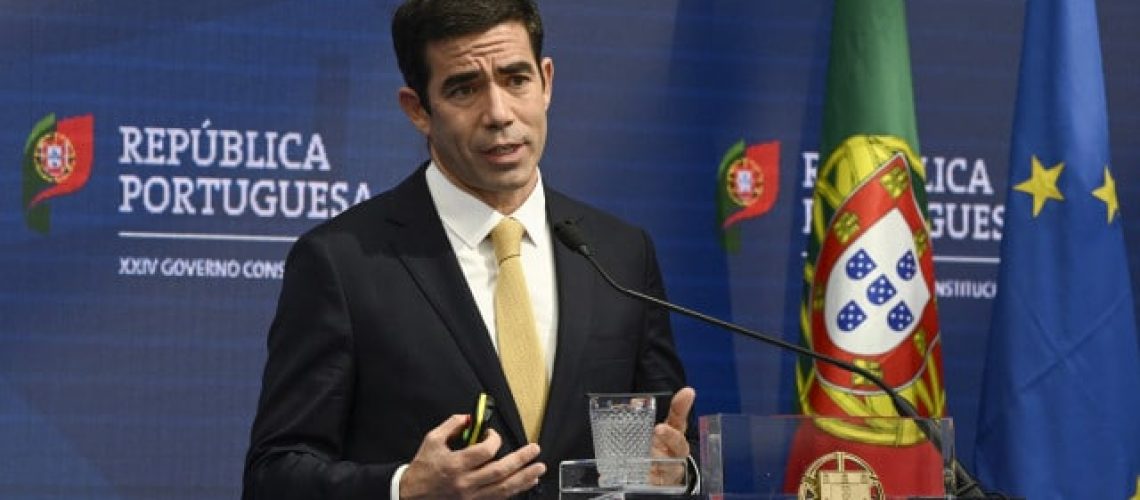 Aucune urgence obstétrique n'a fermé ce mois-ci dans la région de Setúbal ? C'est faux.