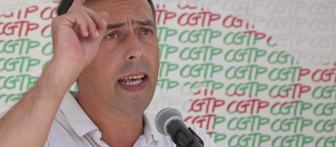 CGTP accuse le gouvernement de "pillage des droits du travail". N'exclut pas la grève.