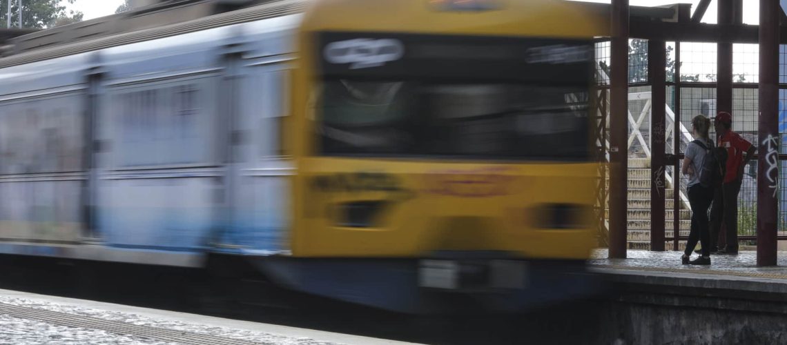 Circulation sur la Ligne de Cascais alternée entre Alcântara et Cais do Sodré