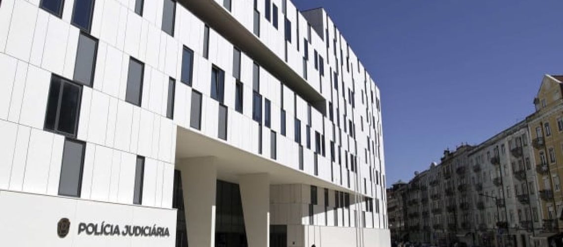 Crime à Lisbonne : Il a décapité un homme, s'est rendu (avec la tête) et a confessé.