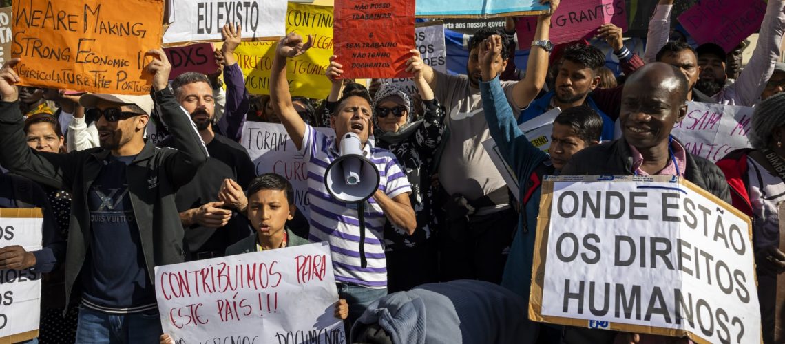 Des associations d'immigrants demandent une audience à Marcelo pour qu'il rejette la loi.