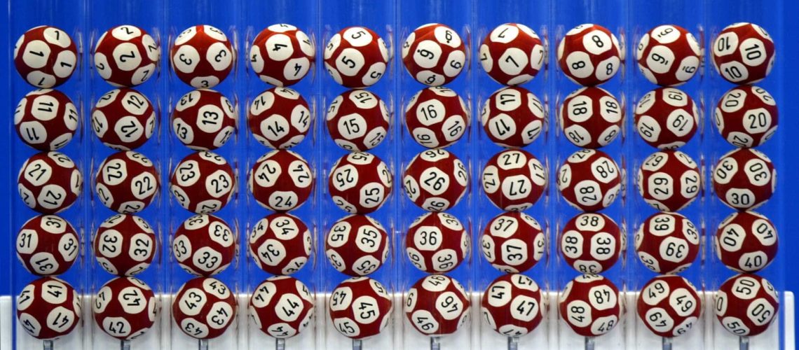 Deuxième et troisième (excellents) prix de l'Euromillions tombent au Portugal.
