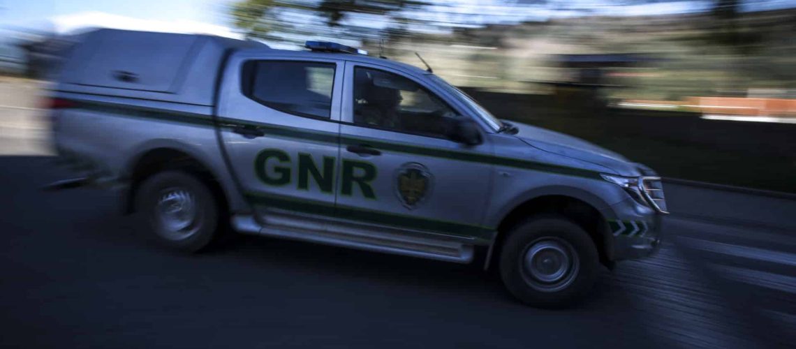 EN233 rouverte après la collision de deux véhicules à Castelo Branco