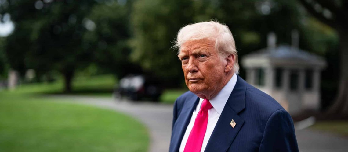 Fed. Trump dit que Jerome Powell est "trop stupide" pour le poste.