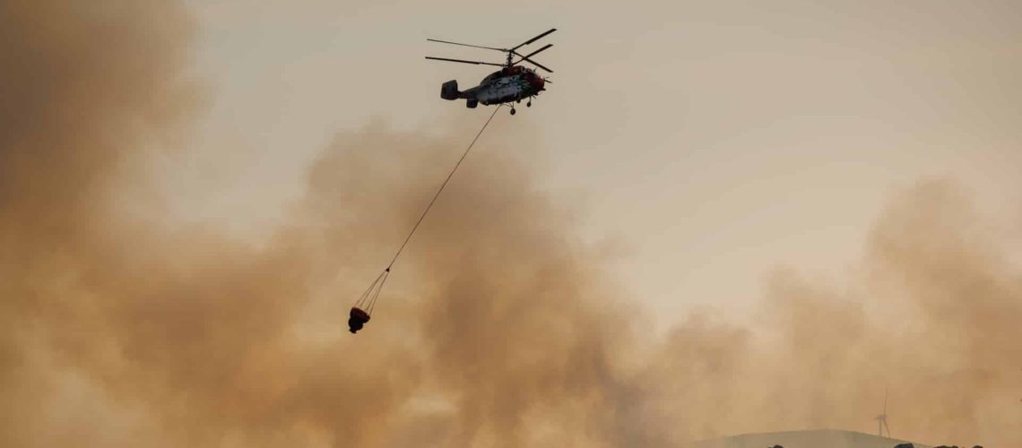 Feu maîtrisé sur les trois fronts de Ribeira de Pena à Moimenta da Beira.