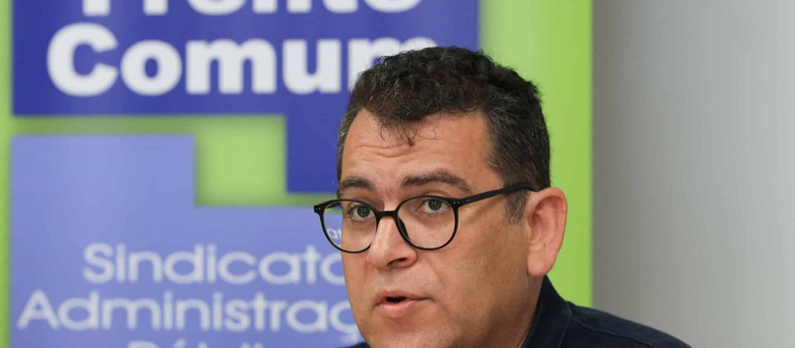 Frente Comun défile jusqu'à São Bento pour une augmentation intermédiaire des salaires.