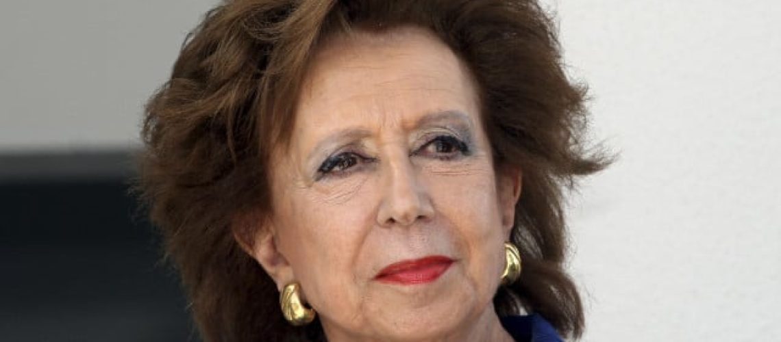 "Générosité". Moedas attribue la Médaille d'Honneur à Manuela Eanes