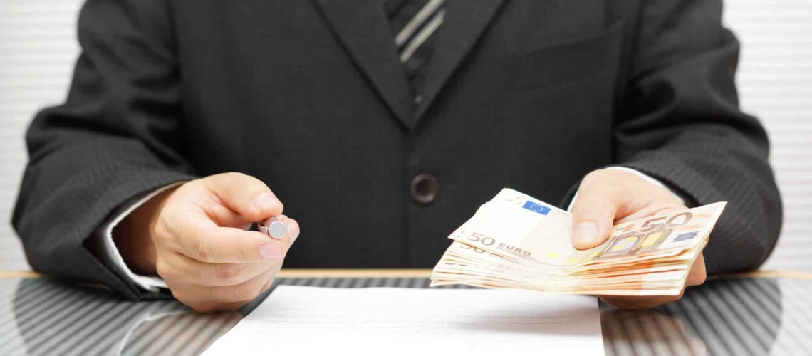 Il y en a de plus en plus ! Six conseils pour identifier les offres d'emploi frauduleuses.