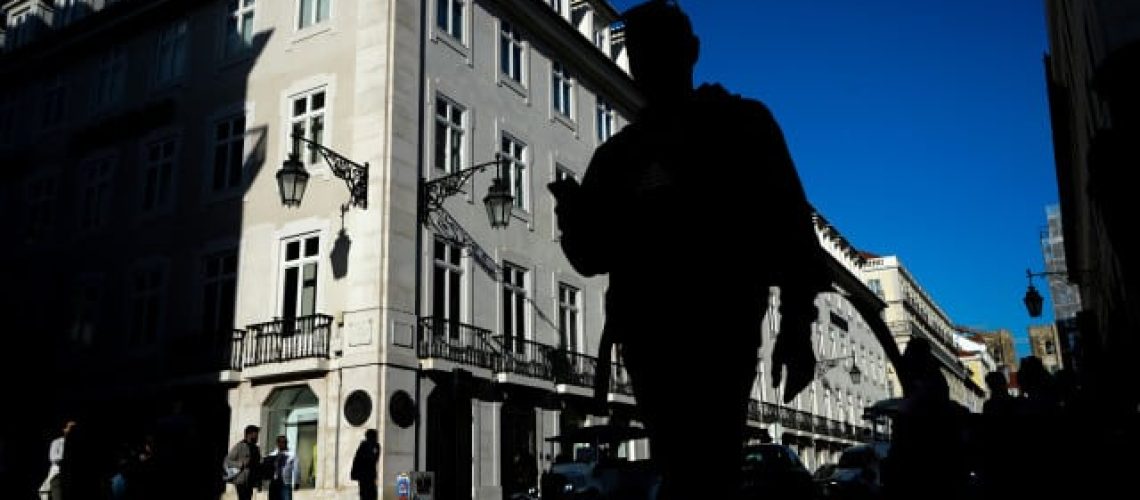 Ils menaçaient les résidents de la zone où ils trafiquaient de la drogue à Almada.