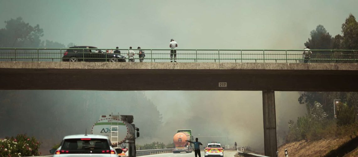 Incendie à Pombal en cours de résolution et l'A1 a été rouverte