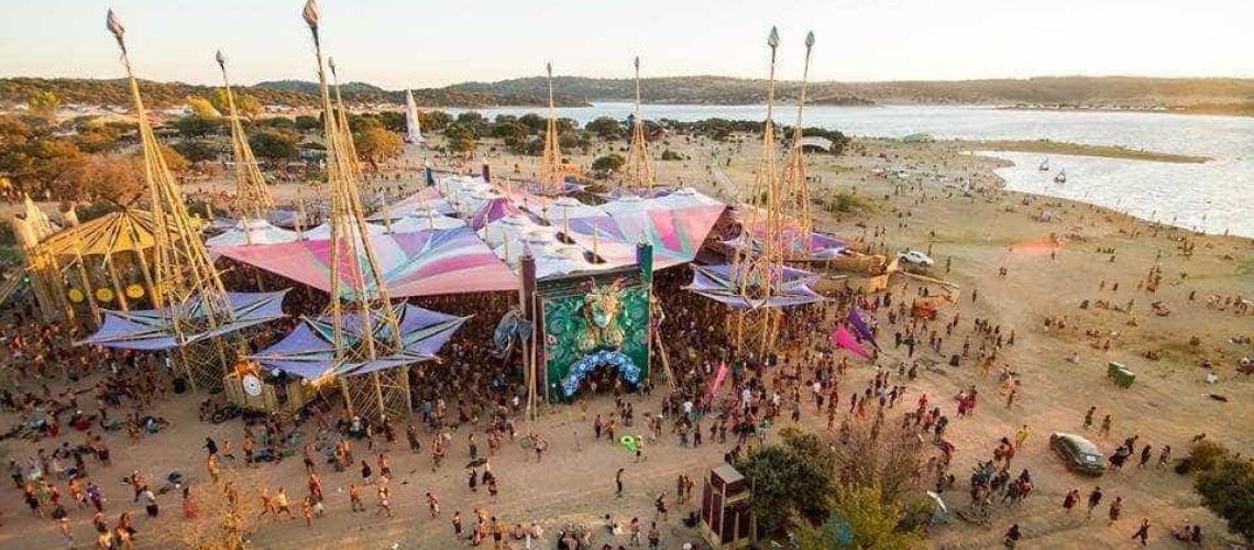 Interpellés pour vente de drogue au Boom Festival. Ils avaient déjà amassé 10.000€.