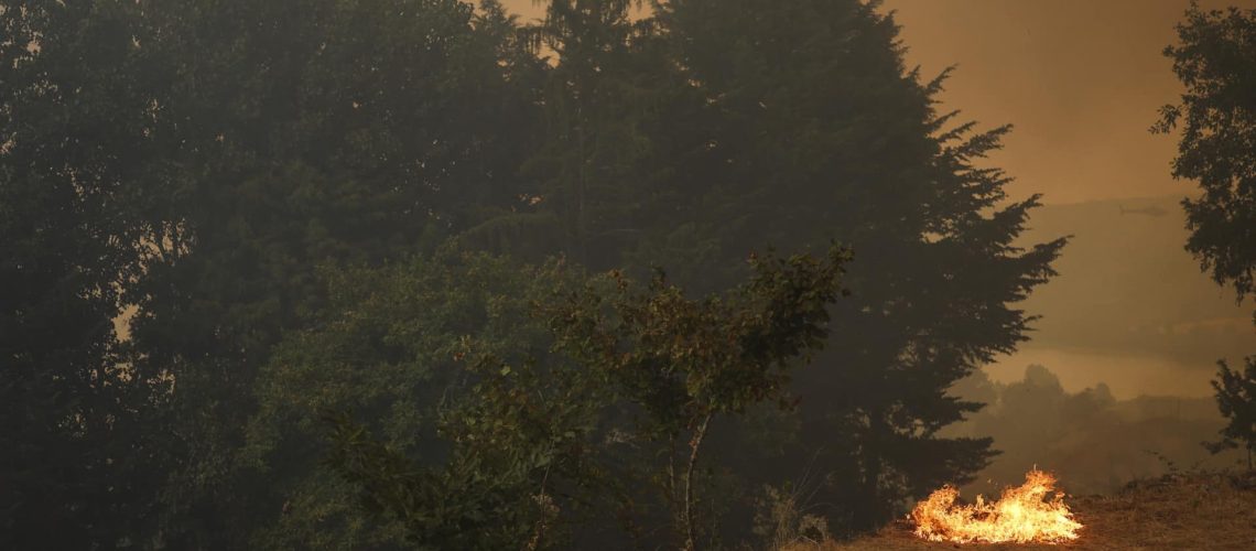 La chaleur continue et plus de 110 communes sont en risque maximal d'incendies.