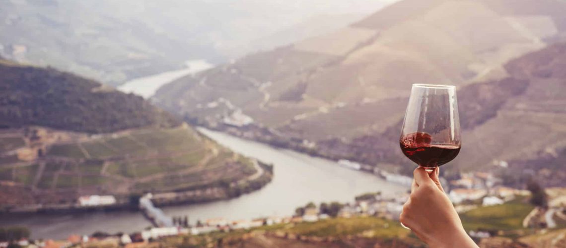 La CNA exige des mesures après l'annonce de la réduction de la production de vin de Porto.