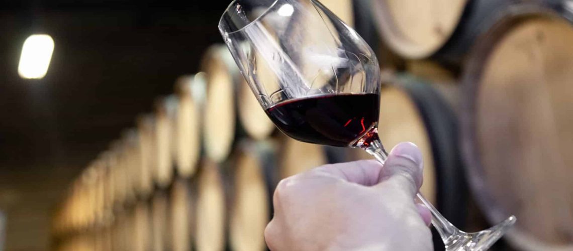 La Commission européenne signale une baisse historique de la production de vin.