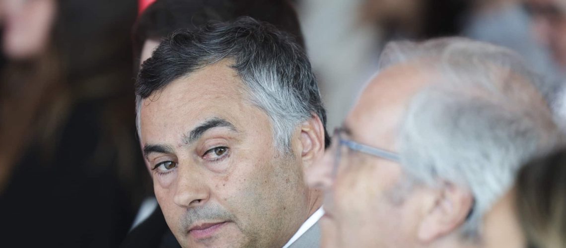 La consultation publique pourrait être prolongée après des défaillances sur les sites du ministère.