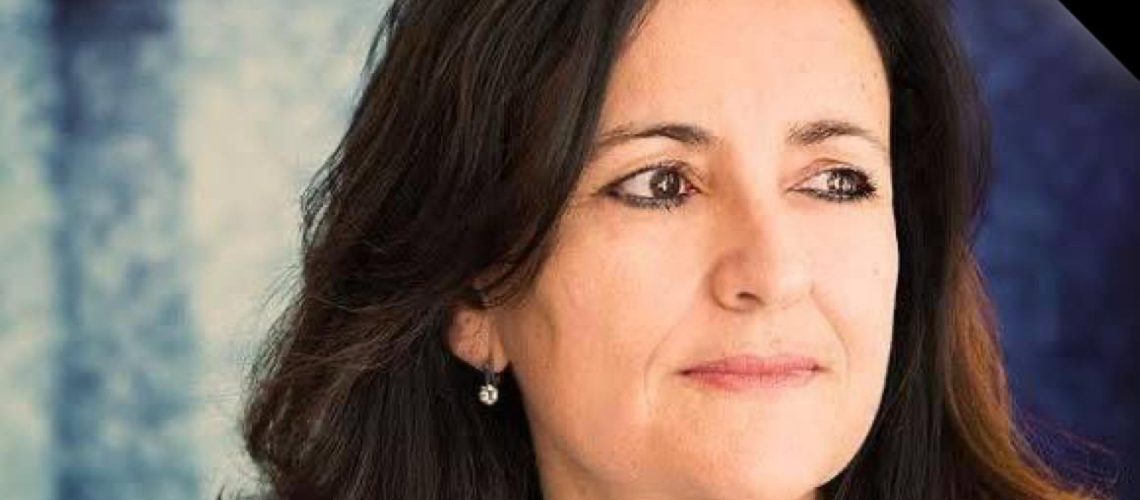 La ministre de la Culture souligne la vie dédiée aux livres de Luís Oliveira.