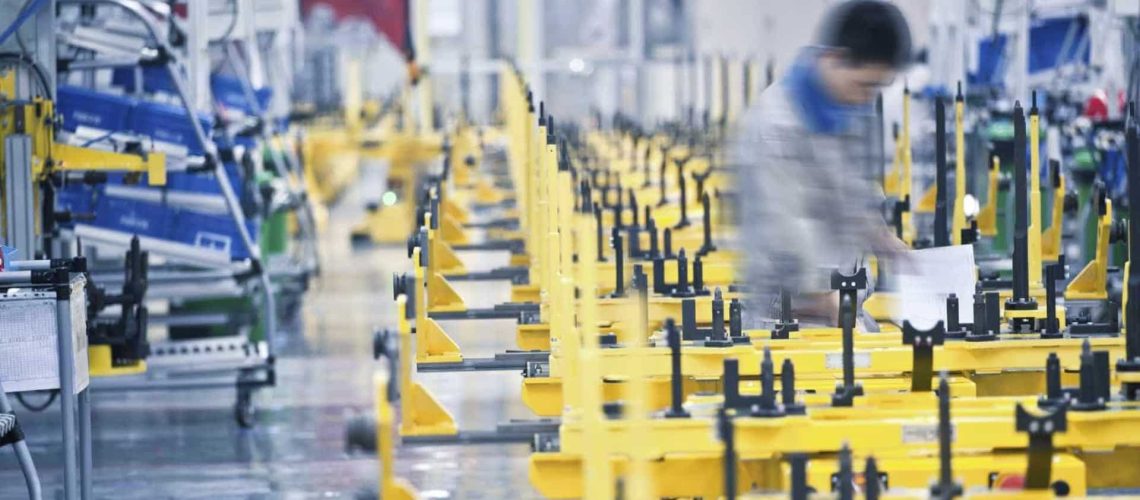 La production industrielle s'accélère de 1,2 % au 2e trimestre.