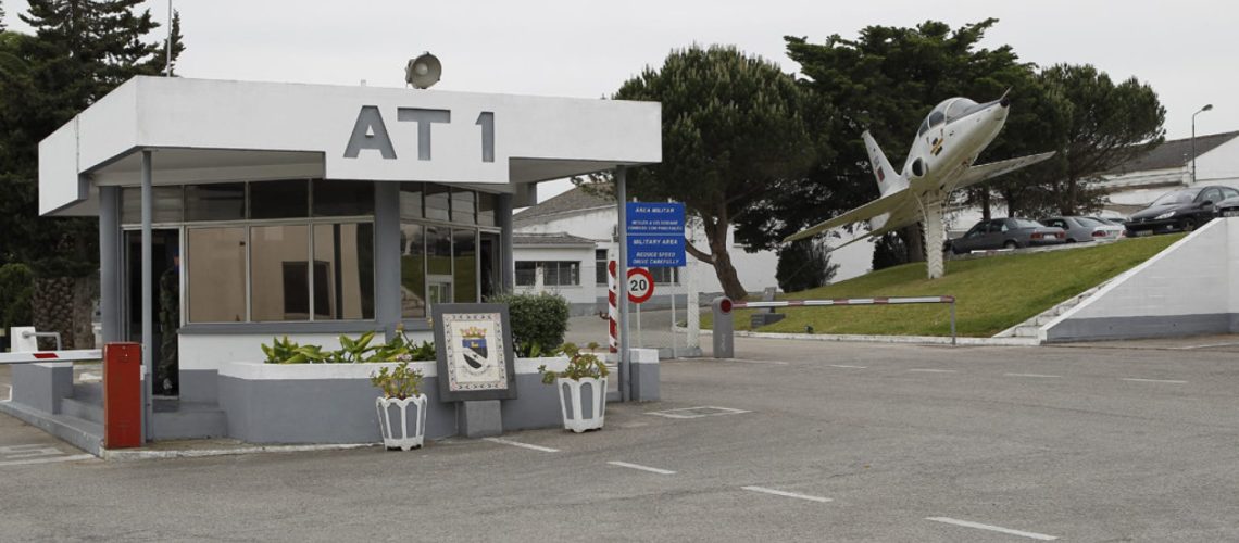 L'armée de l'air investit jusqu'à 30 millions pour déplacer Figo Maduro vers Montijo.