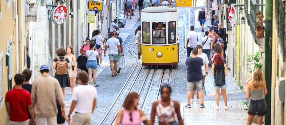 L'Assemblée municipale de Lisbonne affirme qu'il n'y a pas d'excès de tourisme.