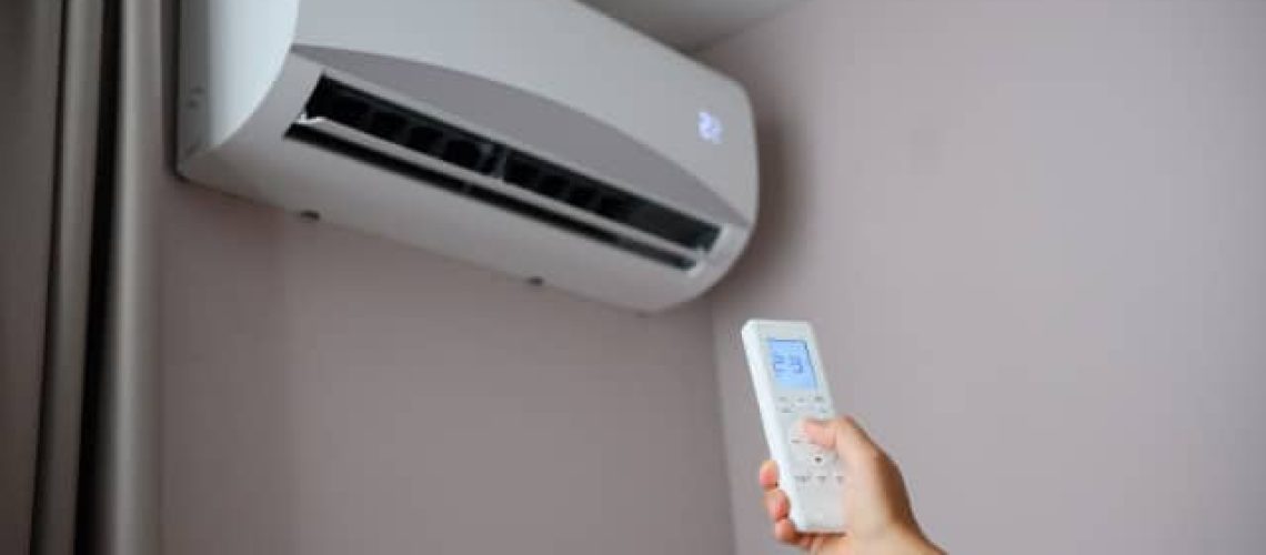 Le chaud lance une course à la climatisation, mais tout le monde ne peut pas l'installer : Les règles