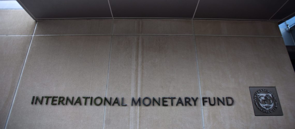 Le FMI avertit : "Le risque géopolitique" est au "niveau le plus élevé depuis des décennies".
