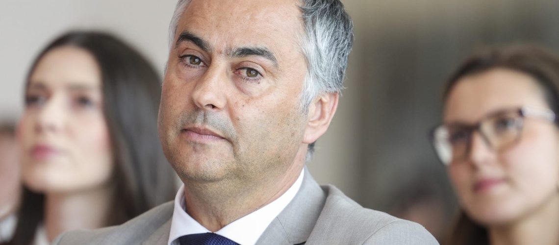 Le ministre annonce un renforcement de 8 % pour la Fondation Science et Technologie pour 2026.
