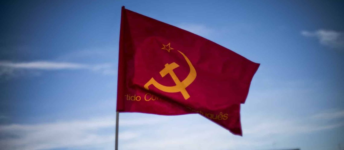 Le PCP accuse le gouvernement de mettre délibérément les femmes enceintes en danger.