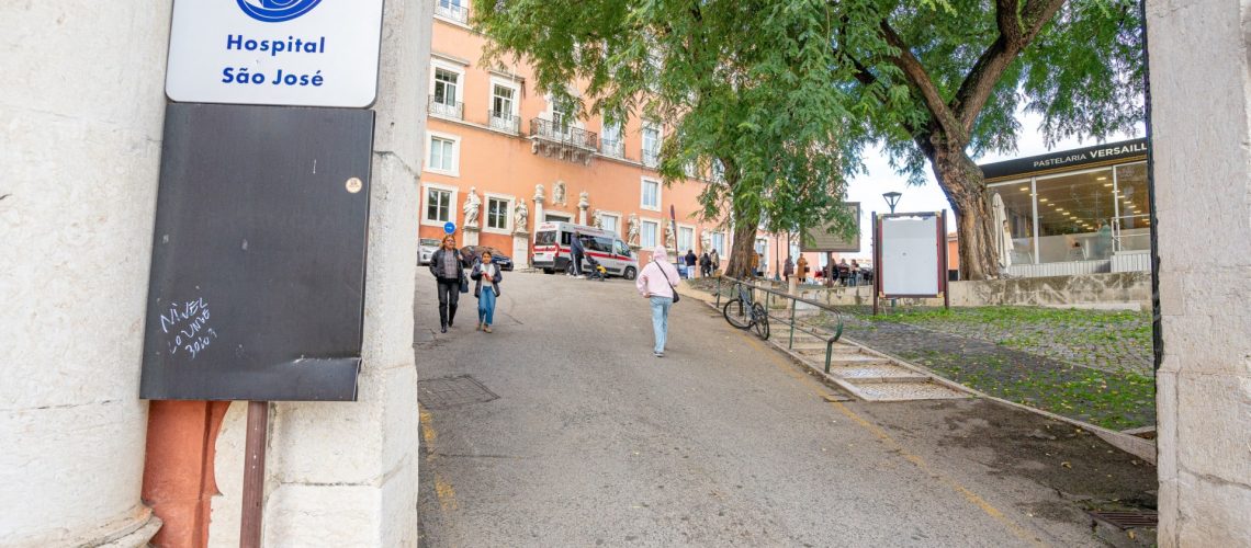 Le syndicat dénonce le licenciement d'une infirmière enceinte à la MAC.
