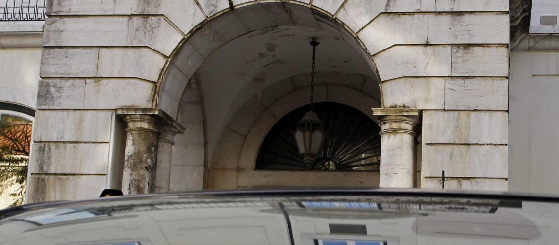 Le Tribunal constitutionnel annonce sa décision sur la loi des étrangers à 17h.
