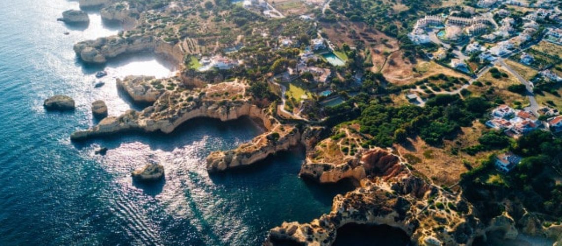 Le voyage des migrants jusqu'en Algarve aurait duré 5 jours et 4 seraient morts.