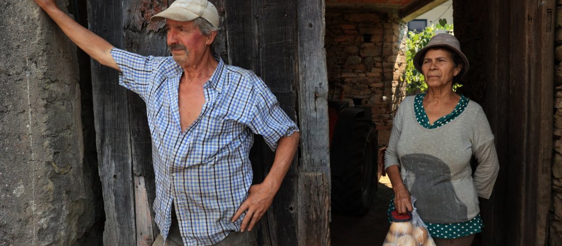 L'entraide des habitants du Seixo a aidé à protéger le village entouré par les flammes.