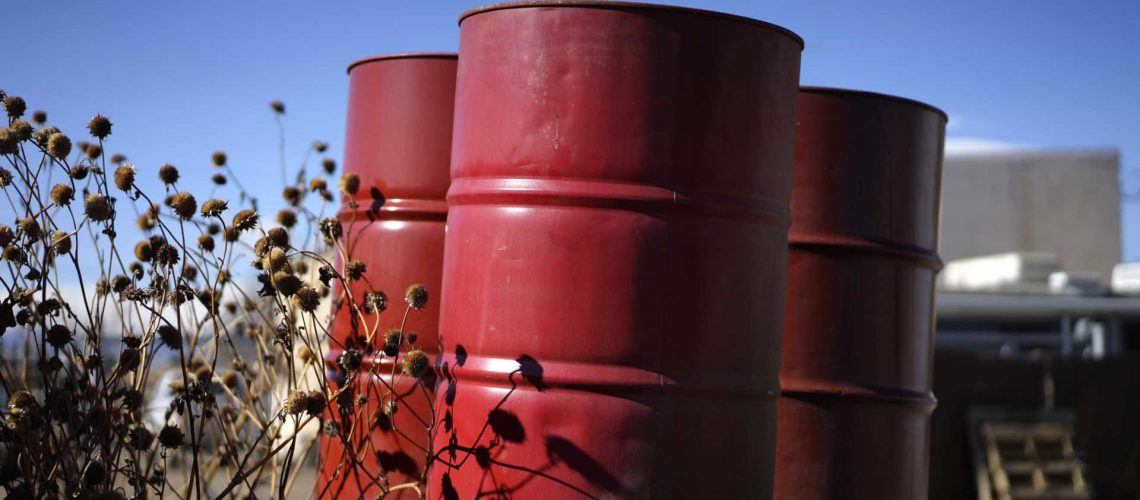 Les analystes anticipent des prix du pétrole entre 80 et 100 dollars.