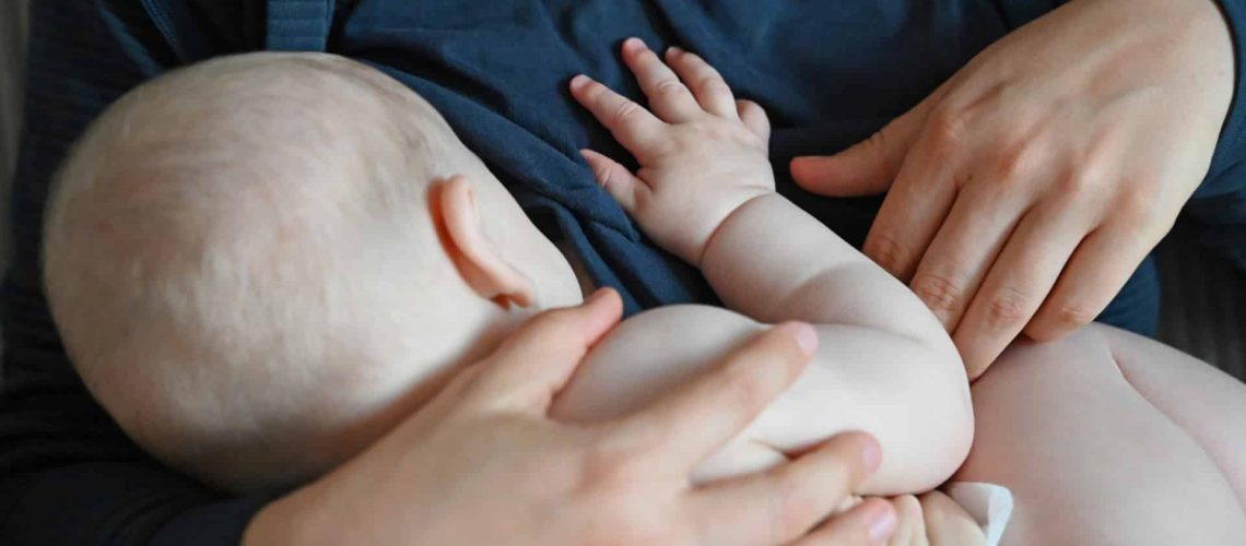 Les associations rejettent la proposition du gouvernement concernant l'allaitement.