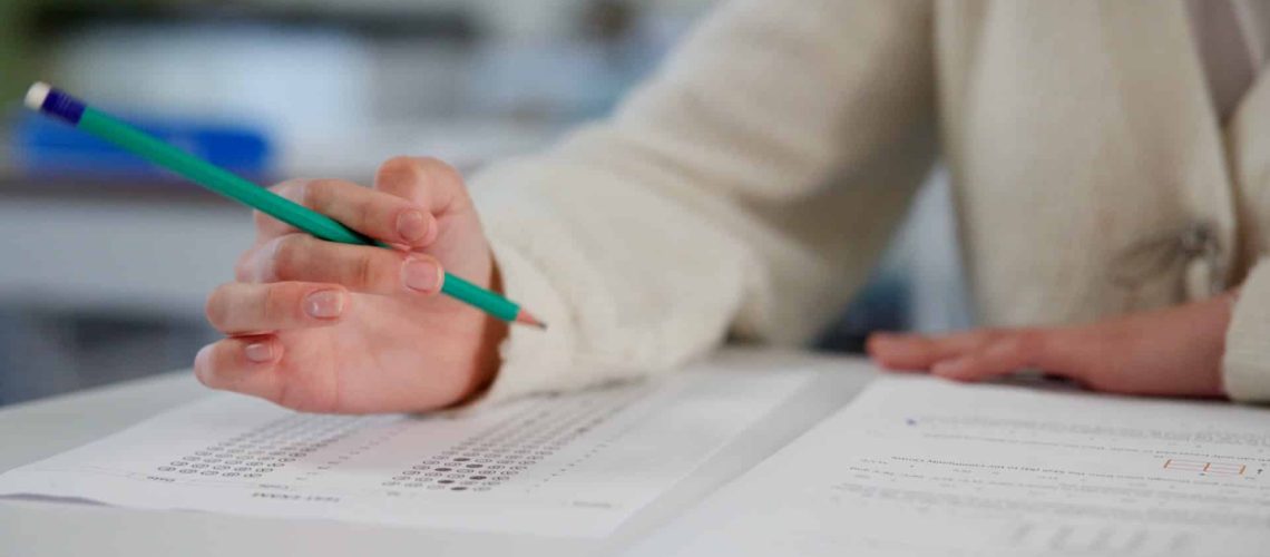 Les associations remettent en question la nouvelle Stratégie pour l'éducation à la citoyenneté.