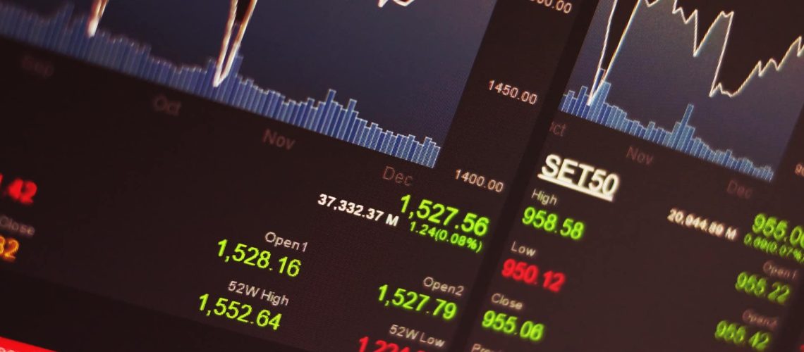 Les bourses européennes en hausse en attente des tarifs et du président de la Fed.