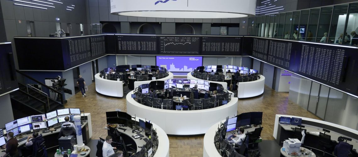 Les bourses européennes ouvrent en hausse après qu'Israël a confirmé un cessez-le-feu.