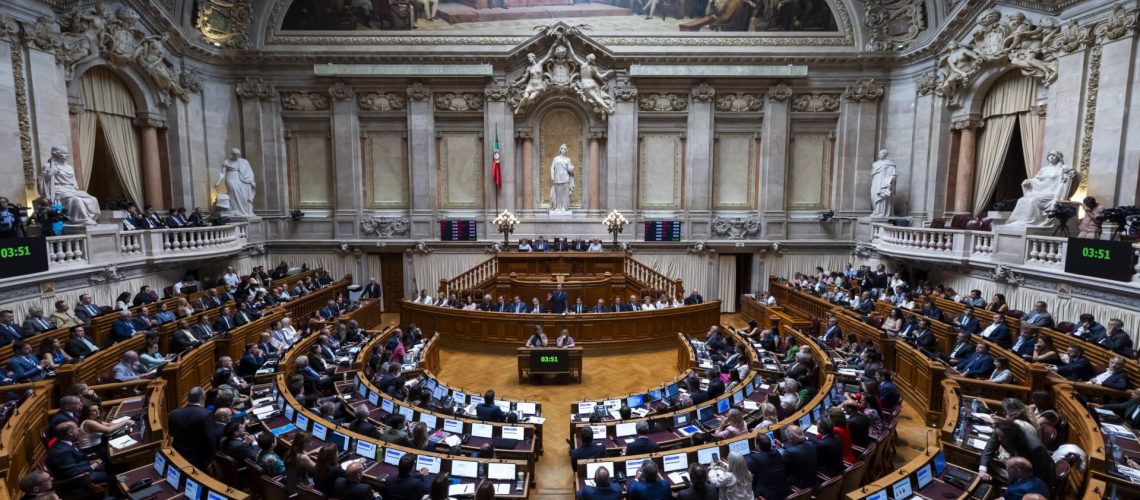 Les demandes massives de nationalité poussent le gouvernement à proposer une nouvelle loi.