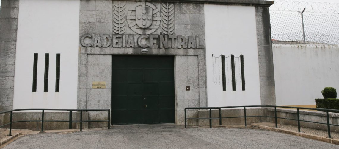 Les gardiens de prison sans date pour terminer la grève commencée en décembre.