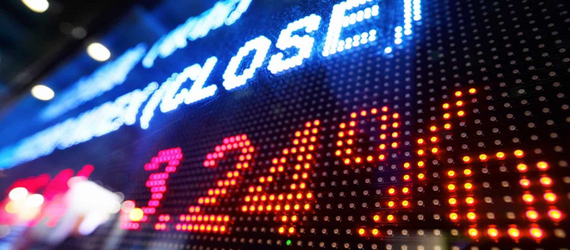 Les taux d'intérêt de la dette augmentent à deux ans et diminuent à cinq et 10 ans.