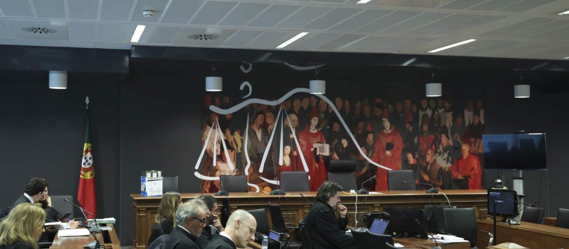 Les vacances judiciaires commencent aujourd'hui avec l'interruption des procès médiatiques.