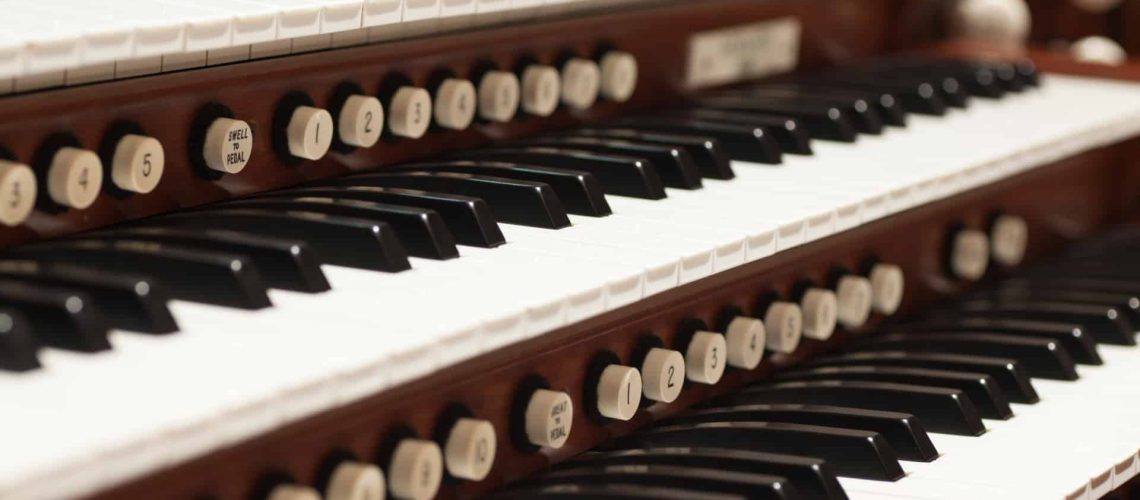 L'Espagnol Nadal Roig Serralta remporte le Concours d'Orgue d'Évora.