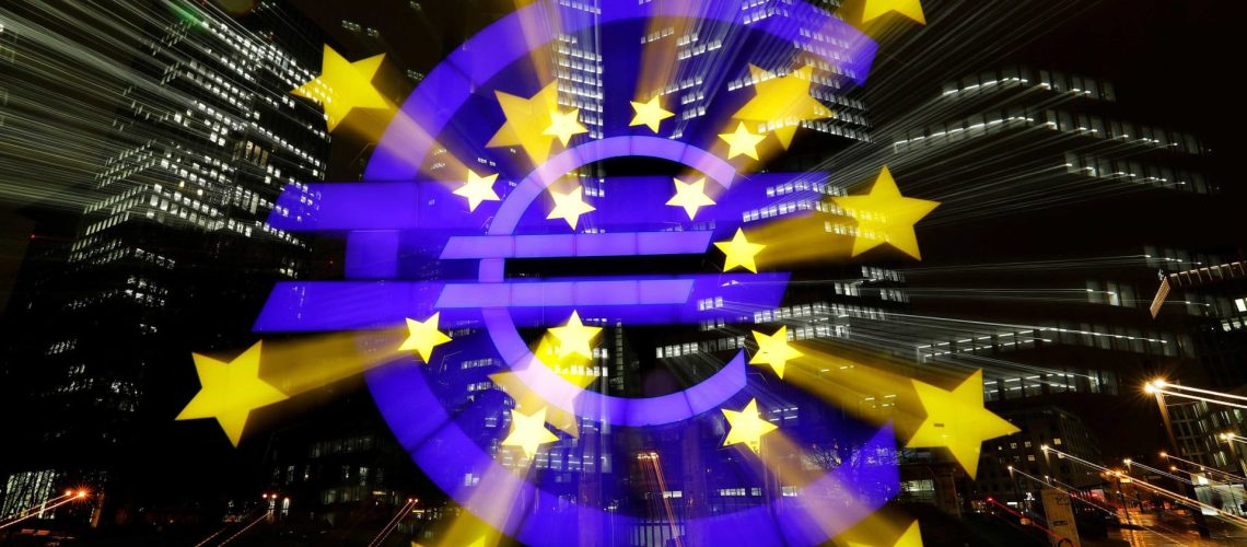 L'Eurogroupe défend la retenue, mais admet une exception pour les dépenses de défense.